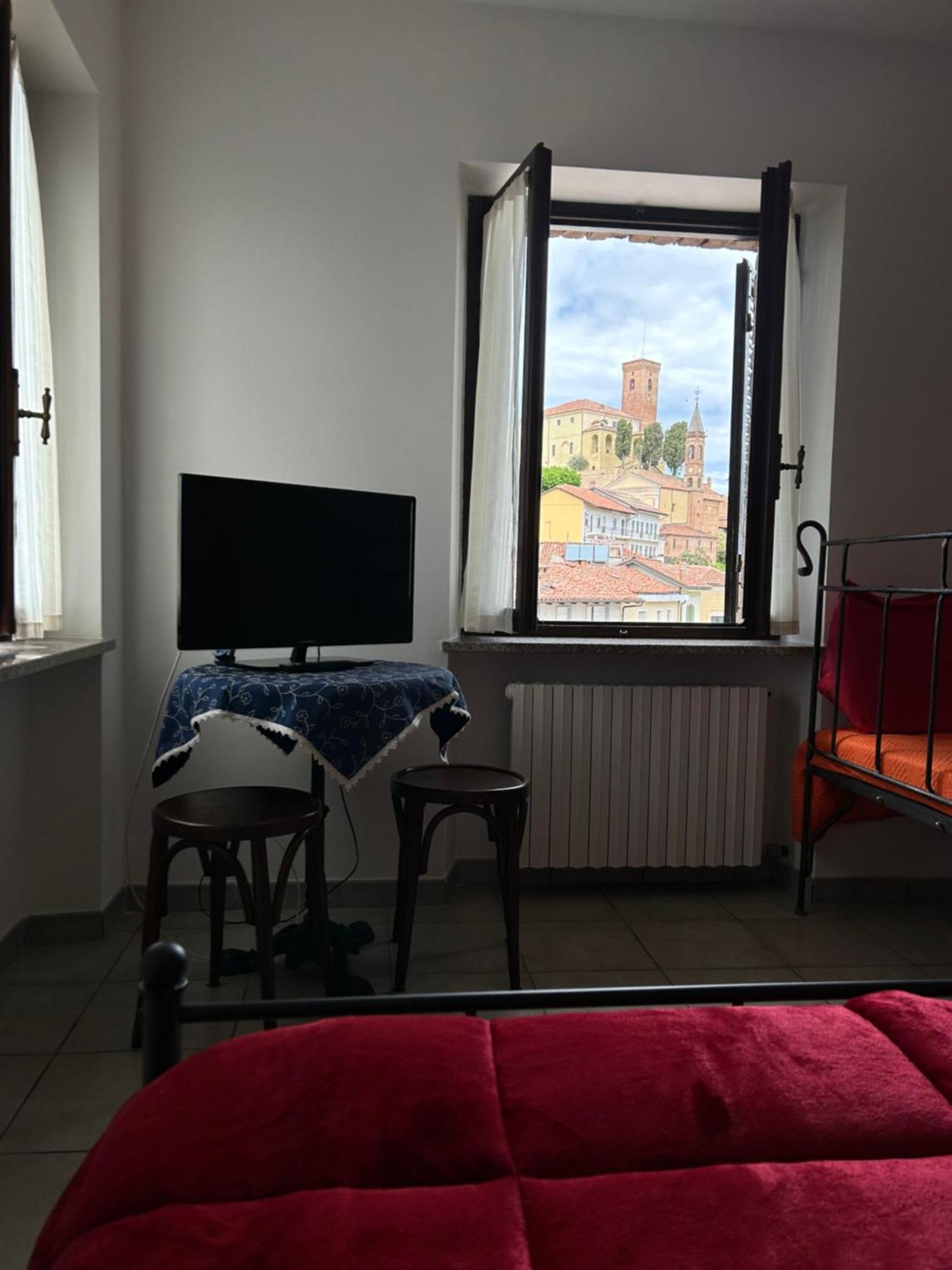 Takalcastel 2 Apartment Cisterna d'Asti Luaran gambar